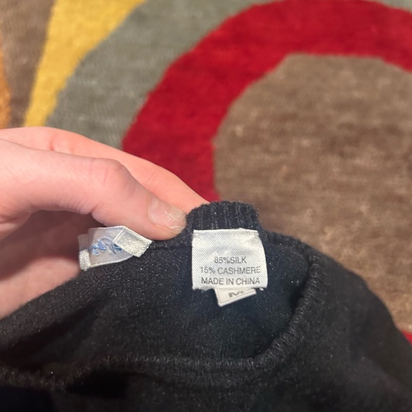 AQUA Bloomingdales Black Long Tunic Sweater 85% Silk 15% Cashmere Size Medium - Picture 4 of 5